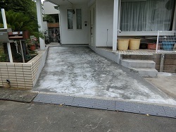 綾瀬T邸 駐車場-後.JPG